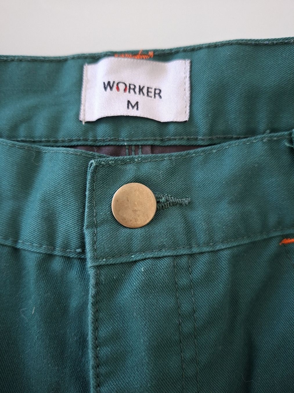 Pantaloni: Short WORKER taille M, couleur verte. Eté – Usato da Renens VD venduto da ser_j2fn 5