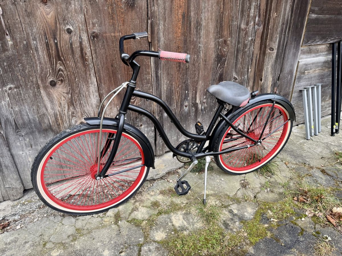 Biciclette: Vélo unique cruiser noir et rouge custom sur mesure – Usato da Tavannes venduto da cyn_8xs5 1