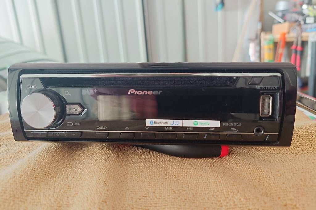 Radios: Autoradio DEH-X7800DAB – D'occasion à Wald ZH par Connorsjohn