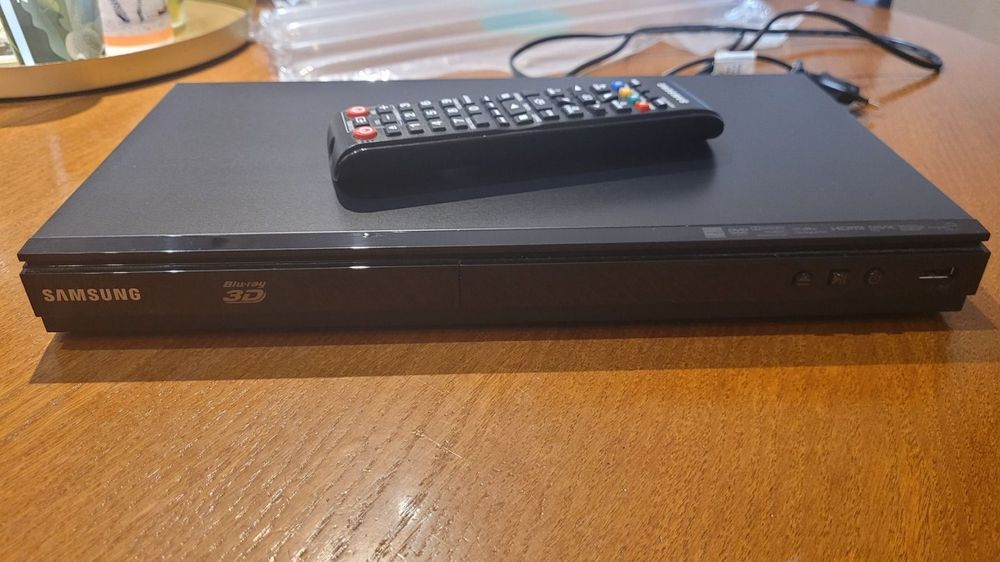 Samsung BLURAY DISC PLAYER DBE5500 Kaufen auf Ricardo