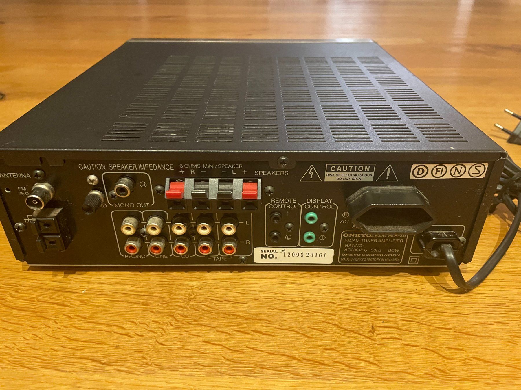Onkyo Verstärker: ONKYO Amplifier R-30 – Gebraucht aus Horgen von Maessli 1