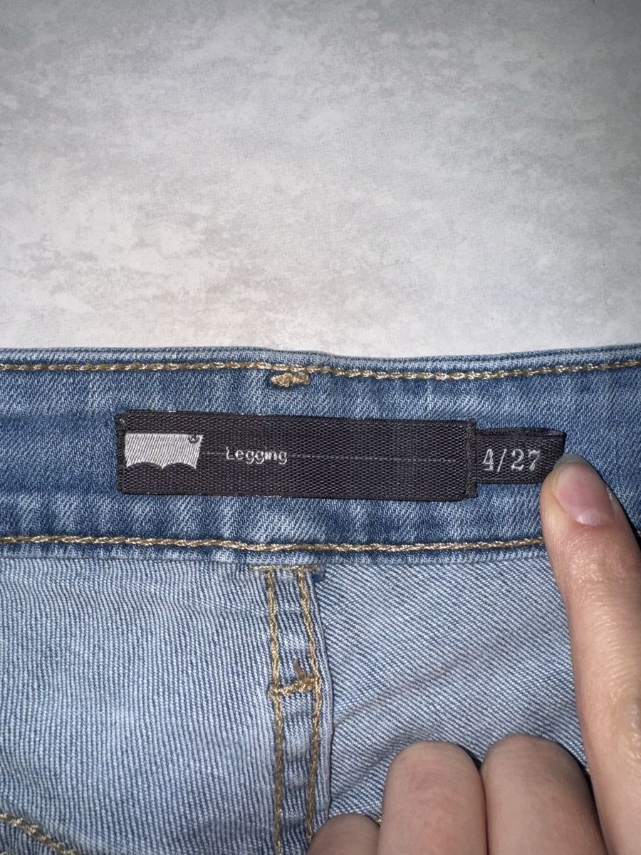Levi's Jeans: Levi's Damen Jeans, Grösse 4/27, hellblau – Usato da Hergiswil NW venduto da kaufe_bei_kaufmann 2
