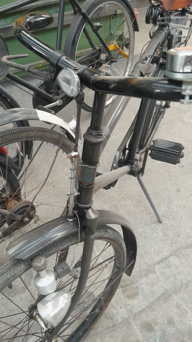 Velos: Alte Fahrräder – Defekt aus Zofingen von Lux6 1