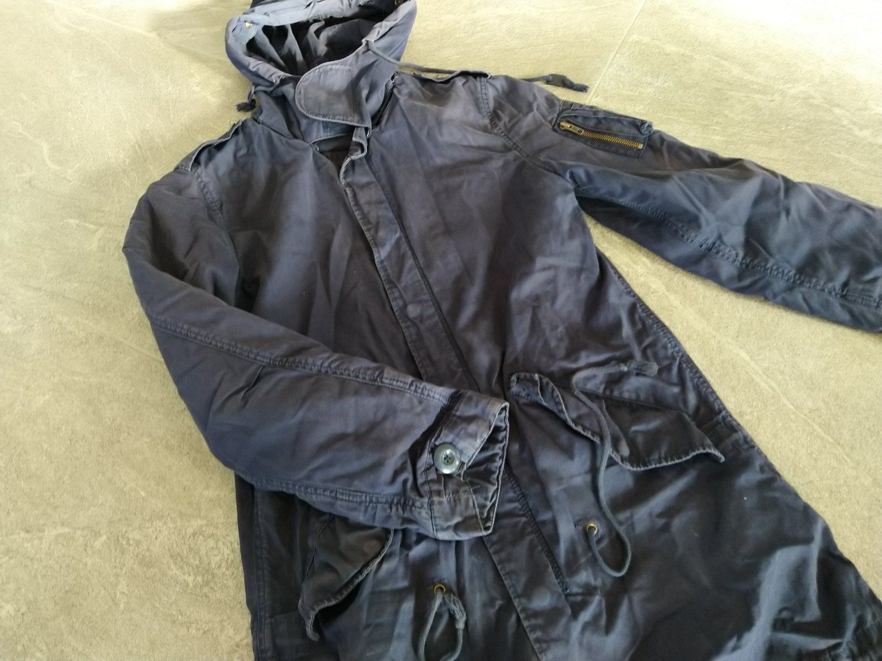 Giacche: Herren Jacke mit Kaputze Grösse M – Usato da Wiesendangen venduto da troawus 1