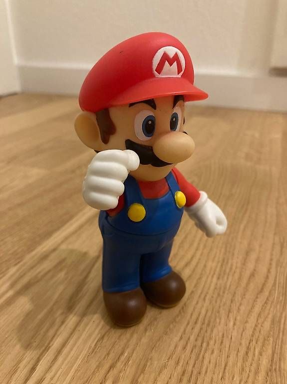 Nintendo Statuette: Figurine de collection Super Mario 12cm – Usato da Commugny venduto da phi_8kvd 1