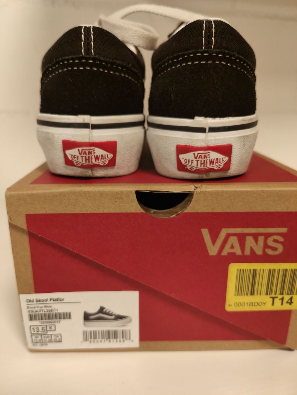 Schuhe für Jungen: Vans Old Skool Platform schwarz Grösse 31. – Gebraucht aus Veltheim AG von Di.N.C.G 2
