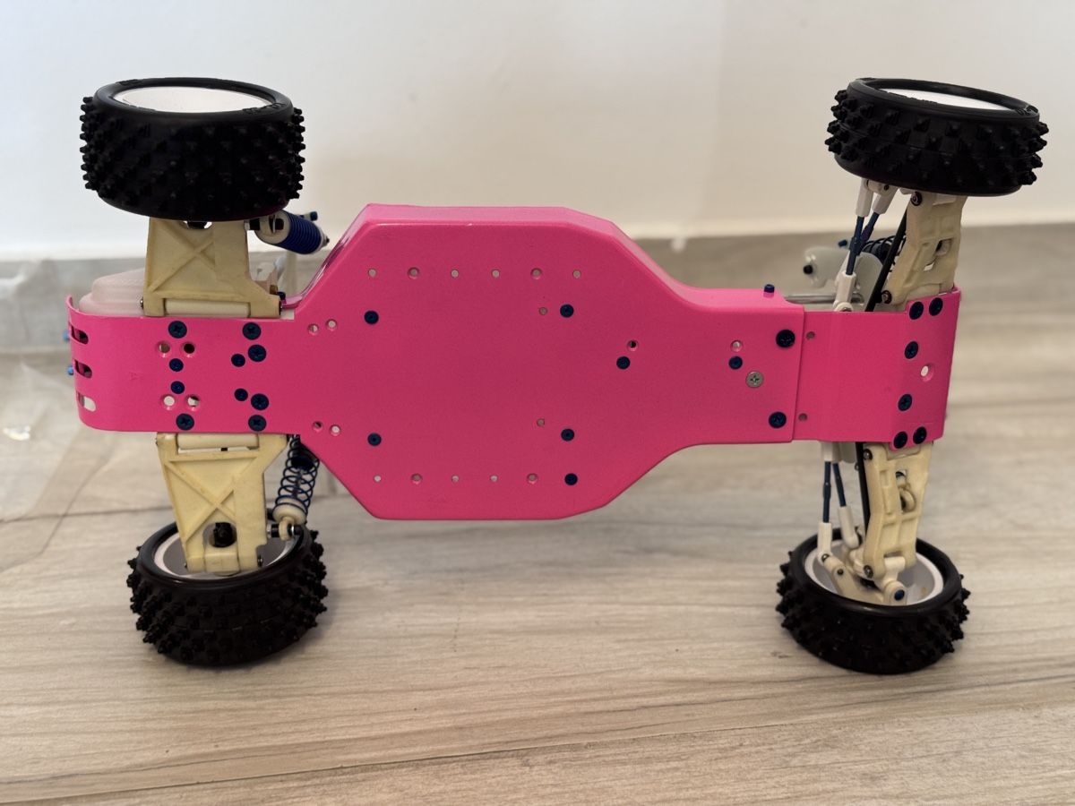 Modellismo RC: Team Associated RC10 Ten4 4x4 – Usato da Spreitenbach venduto da alishaesseiva 8