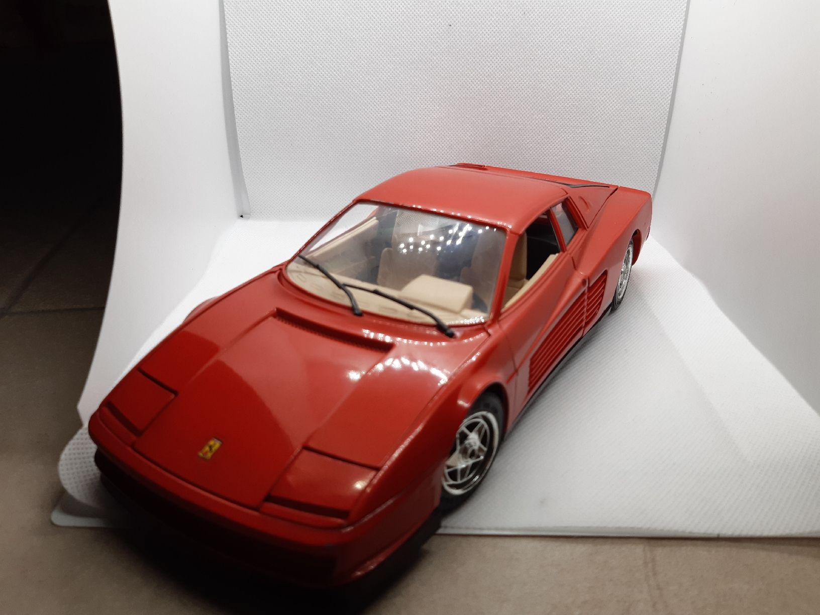 Bburago Modellini d'auto: burago 1/18 Ferrari Testarossa 1984 – Usato da Penthalaz venduto da Allgoodsuisse 3