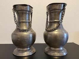 aus Haushaltsauflösung: 2 Zinnkrüge mit Deckel