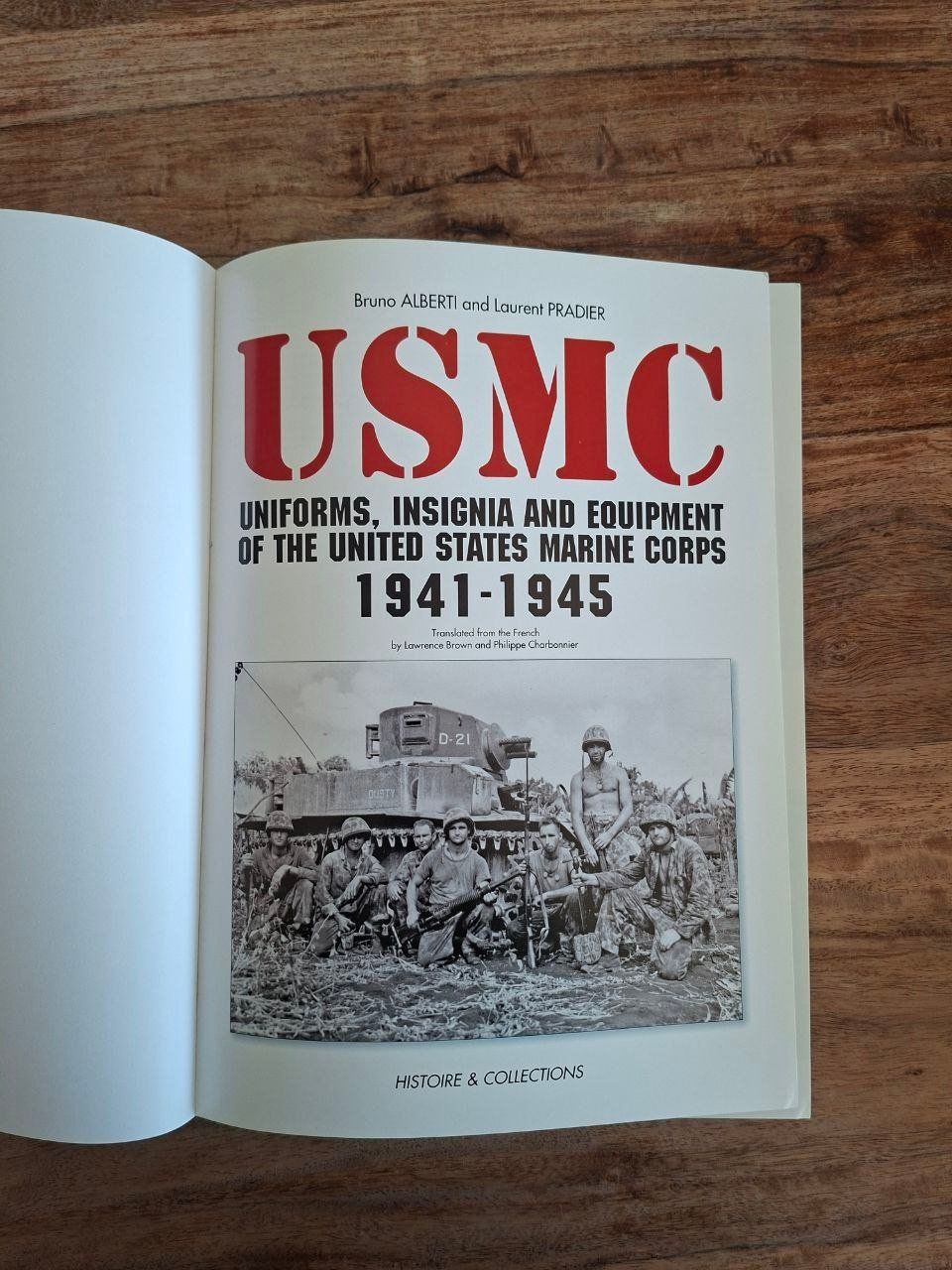 Libri: Buch USMC Uniforms & Equipment 1941 - 45 – Usato da Männedorf venduto da 12_Angry_Doughnuts 2