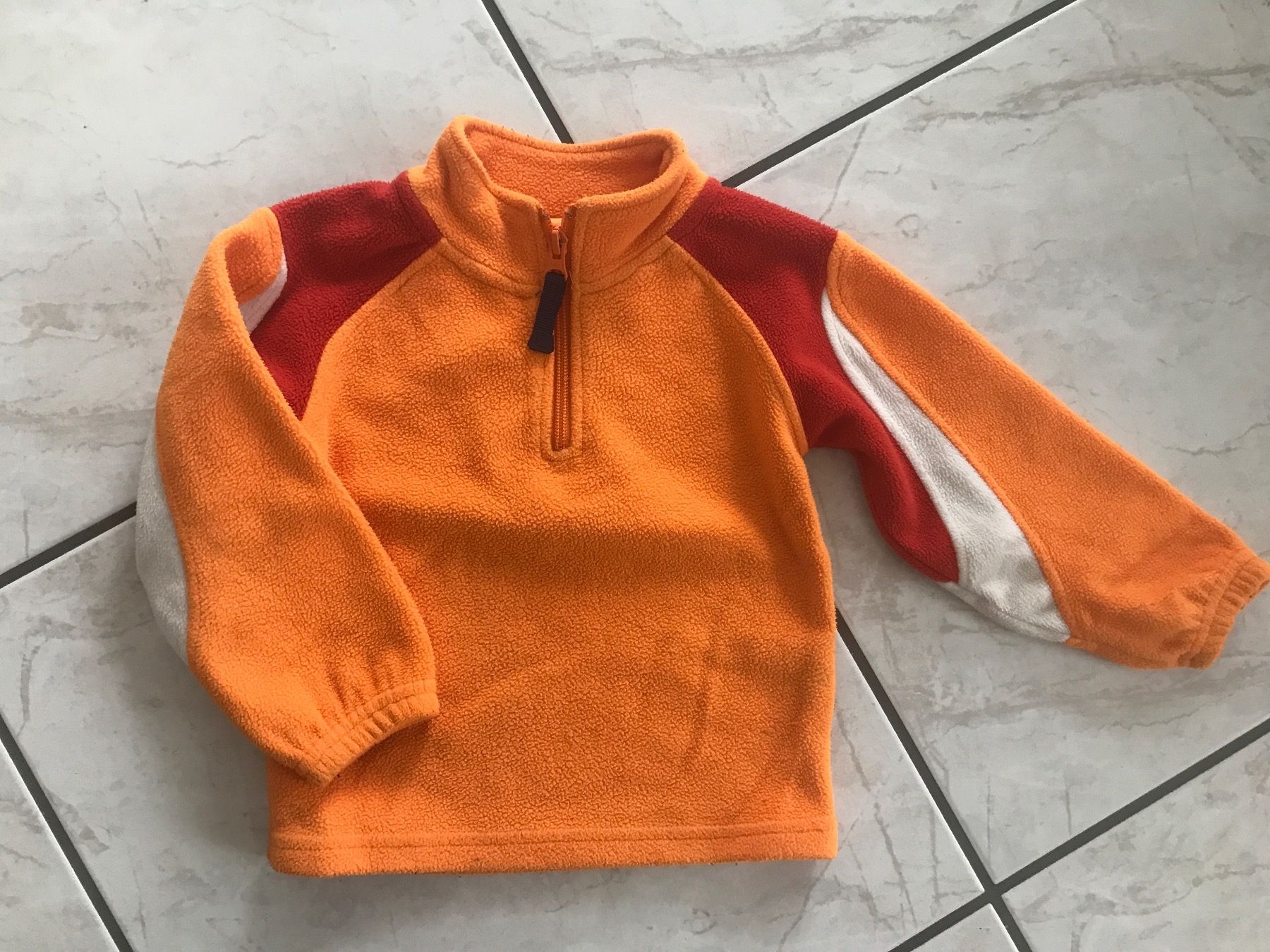 Maglioni & Felpe: Fleecepullover Grösse 92 – Usato da St.Pantaleon venduto da frodobi