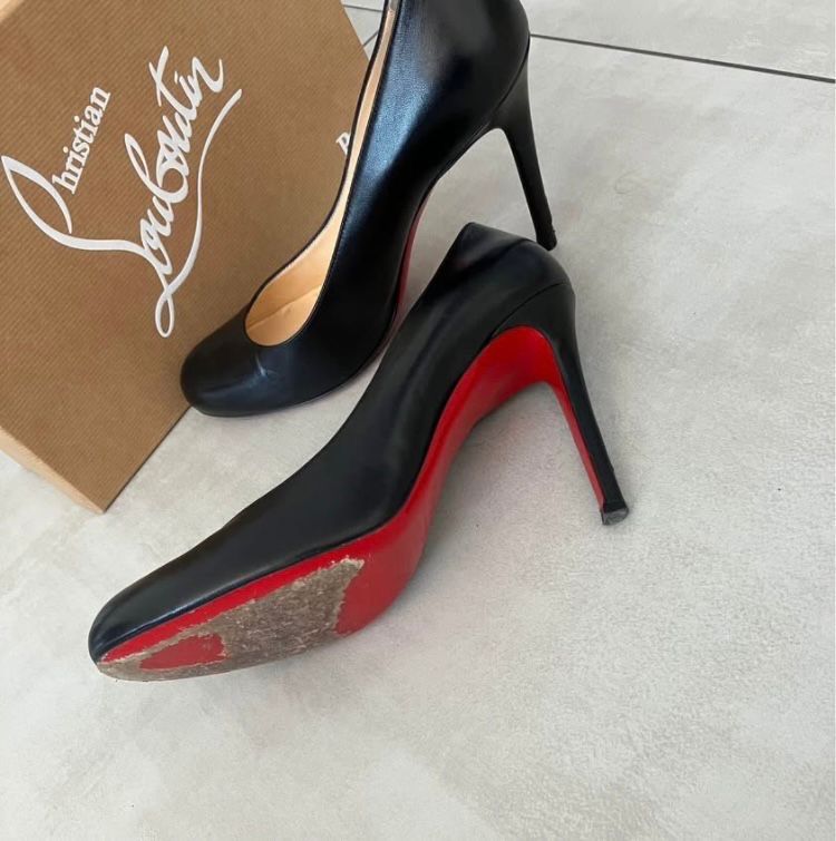 Christian Louboutin Scarpe da donna: Louboutin Simple Pump Black 38.5 – Usato da Fribourg venduto da dafral 3
