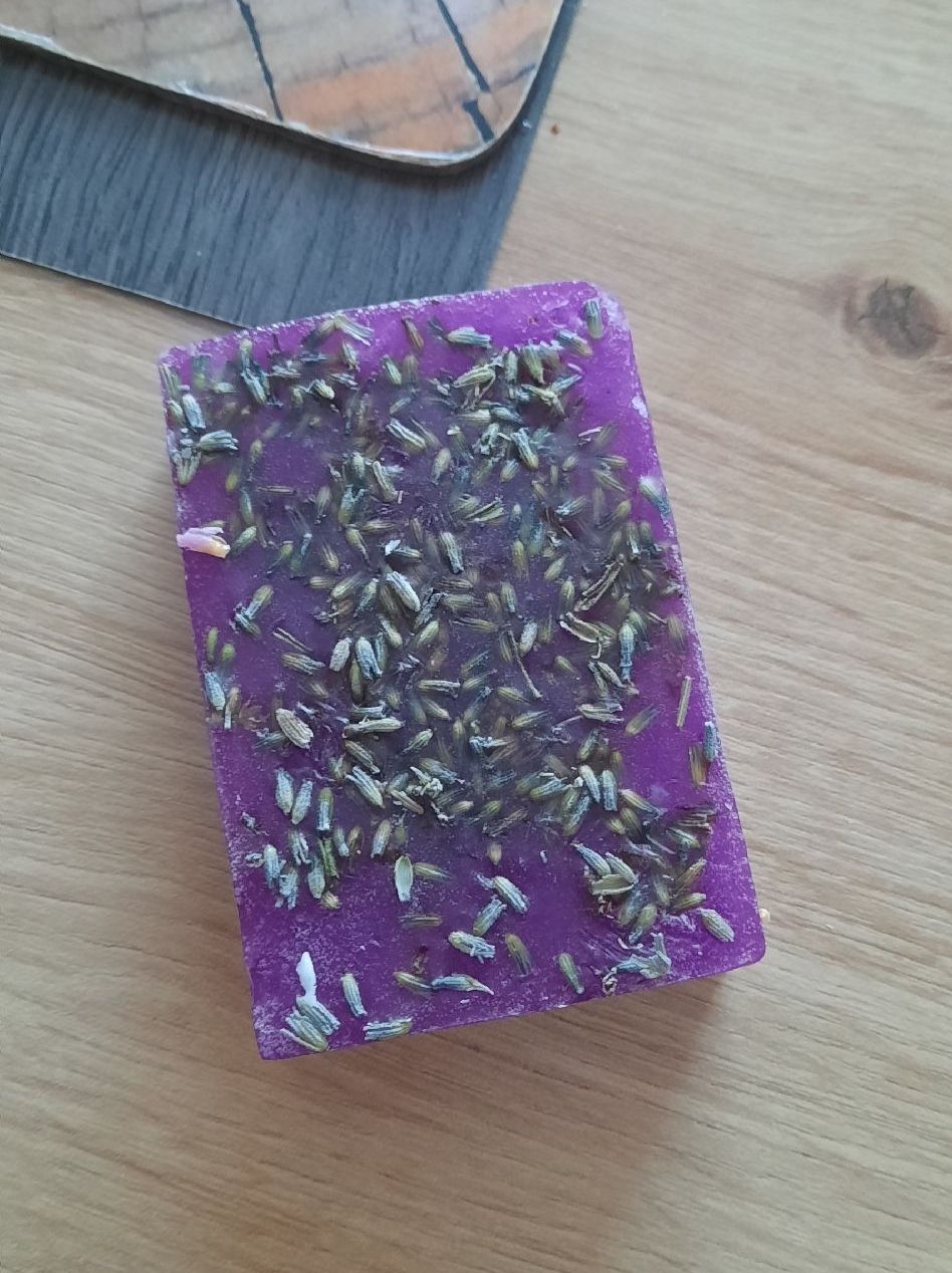Doccia: Handgemachte Seife mit Lavendel, Neu & Originalverpackt – Nuovo (secondo la descrizione) da Solothurn venduto da lsc_pf99 5