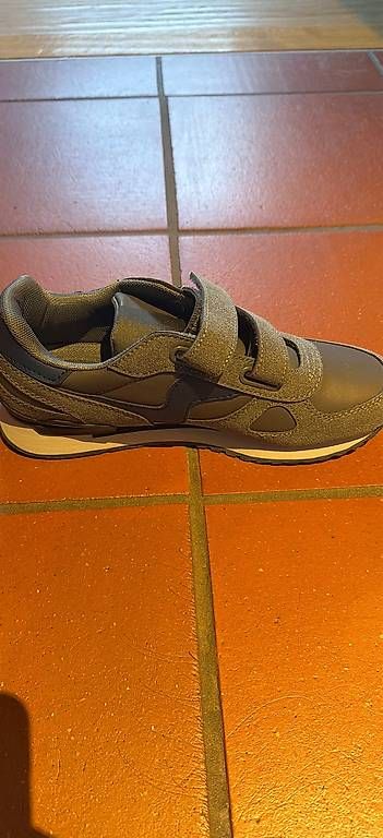 Scarpe da donna: Scarpe con strappo – Usato da Agno venduto da chg_82vs 2