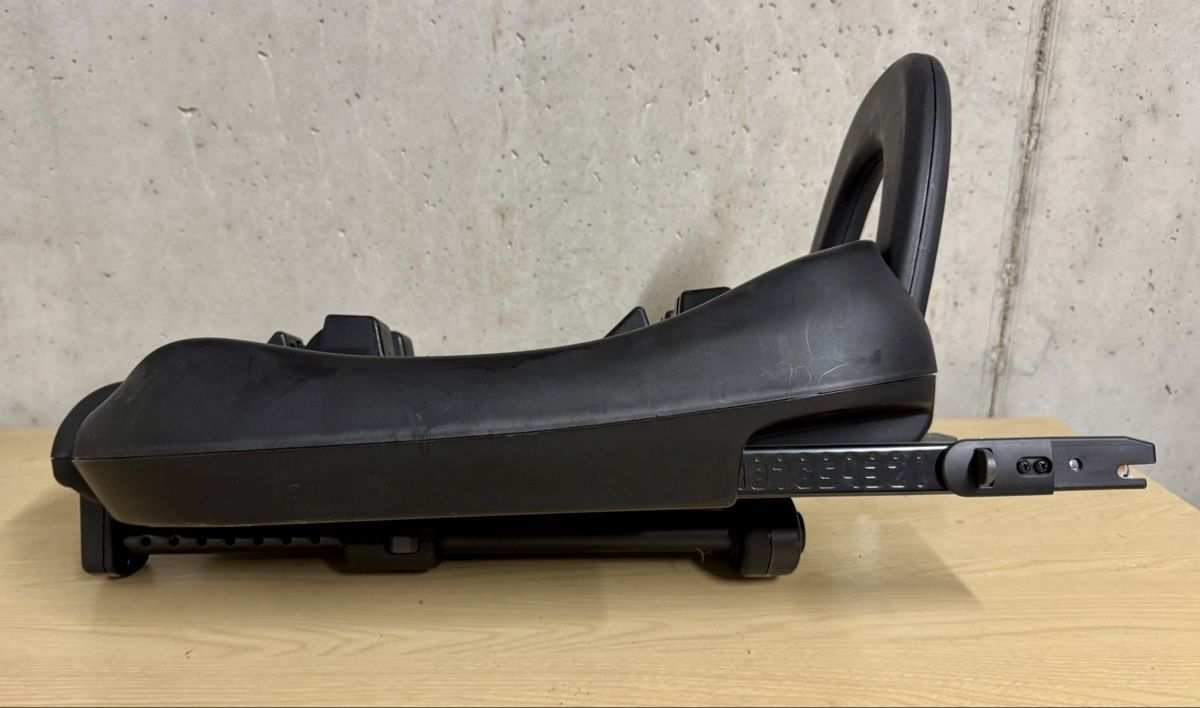 ABC Design Seggiolini per auto: ABC Design Autositz Isofix Base Tulip black – Usato da Brügg BE venduto da Rem_R88 4