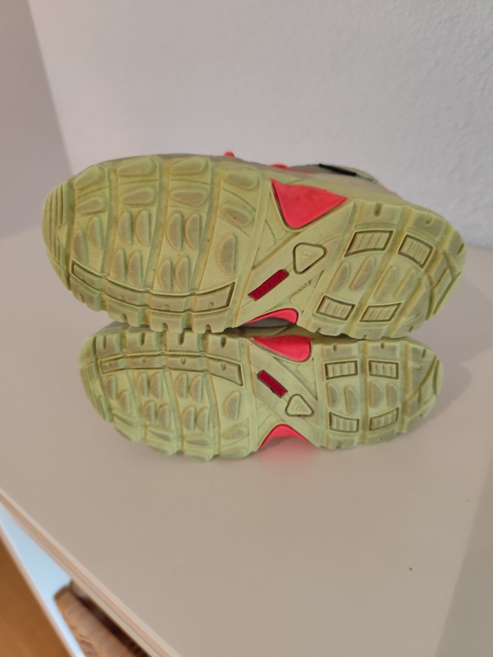 Adidas Scarpe per ragazzi: Adidas Terrex Grösse 25 – Usato da Buochs venduto da sab_pkg9 1