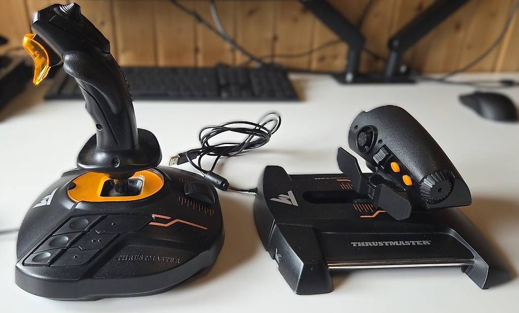 Controller: Thrustmaster T.16000M FCS Hotas – Usato da St-Légier-La Chiésaz venduto da Zenachris 2