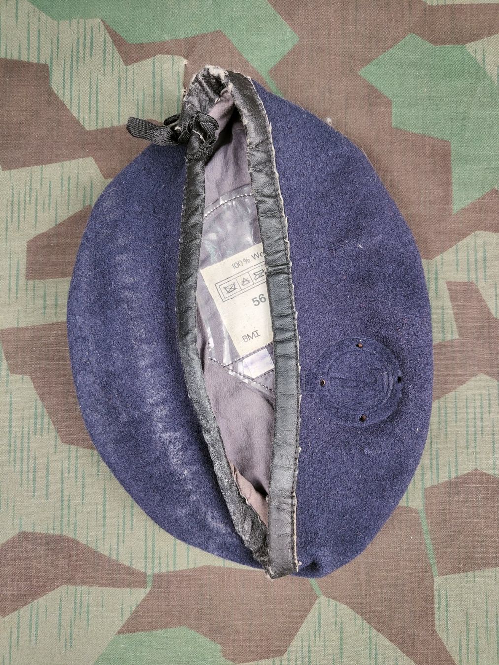 Schweizer Armee Uniformi: Béret Ord. 1995 – Usato da Bauma venduto da SwissMilitaria