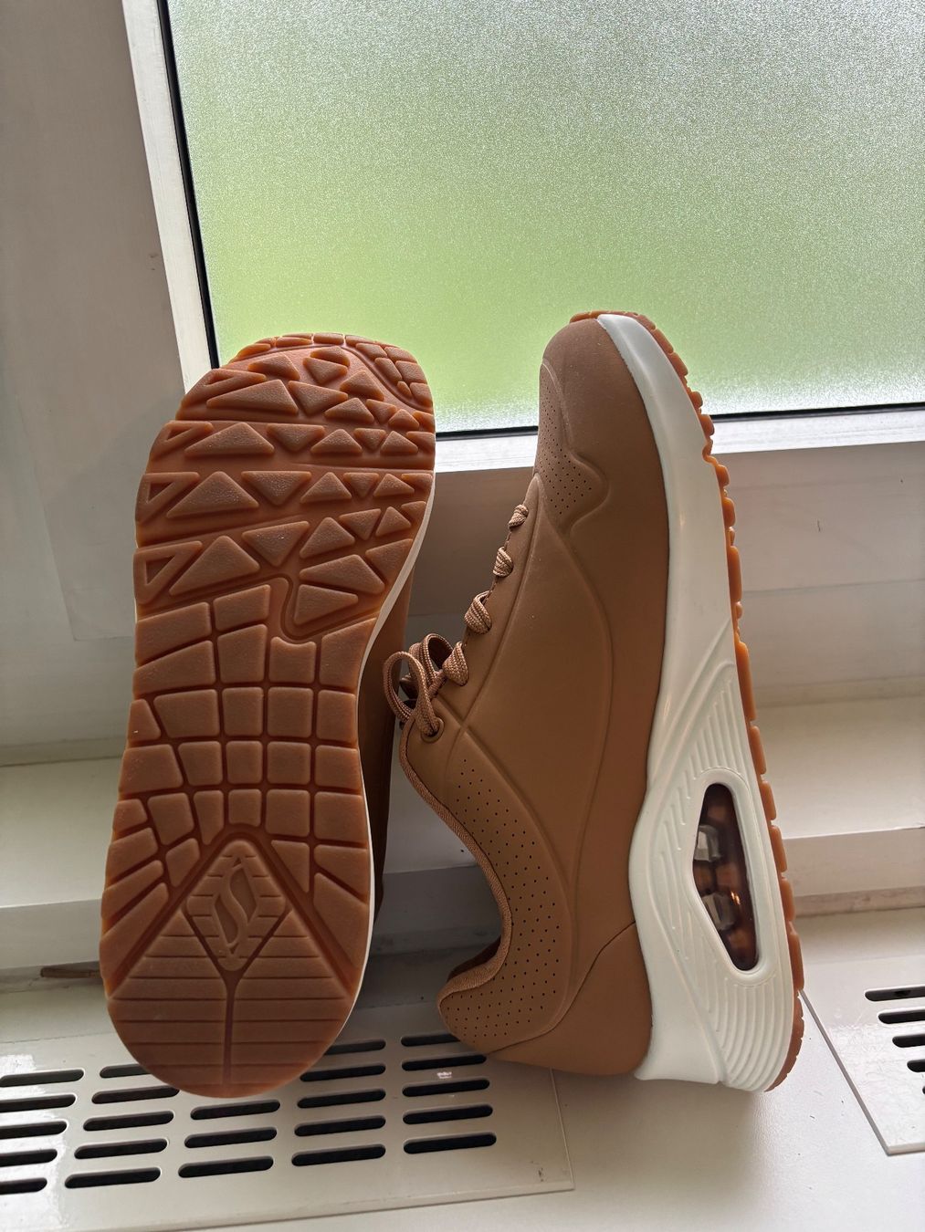 Skechers Scarpe da donna: Neue Skechers Uno hellbraun – Nuovo (secondo la descrizione) da Wettswil venduto da liv_q65c 2
