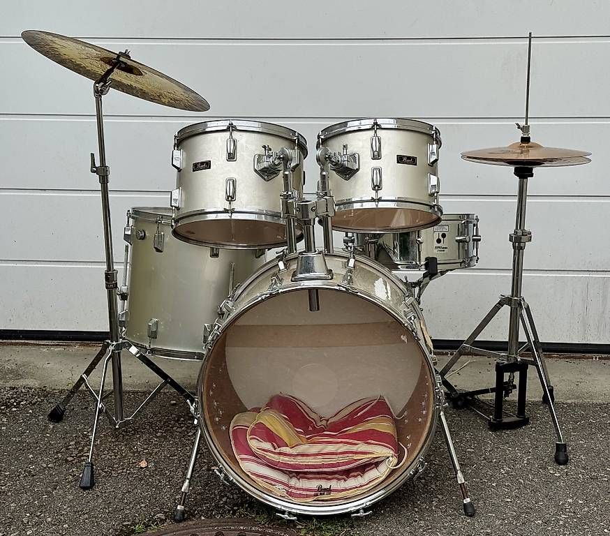 Musikinstrumente: Schlagzeug – Gebraucht aus Balgach von Psalty