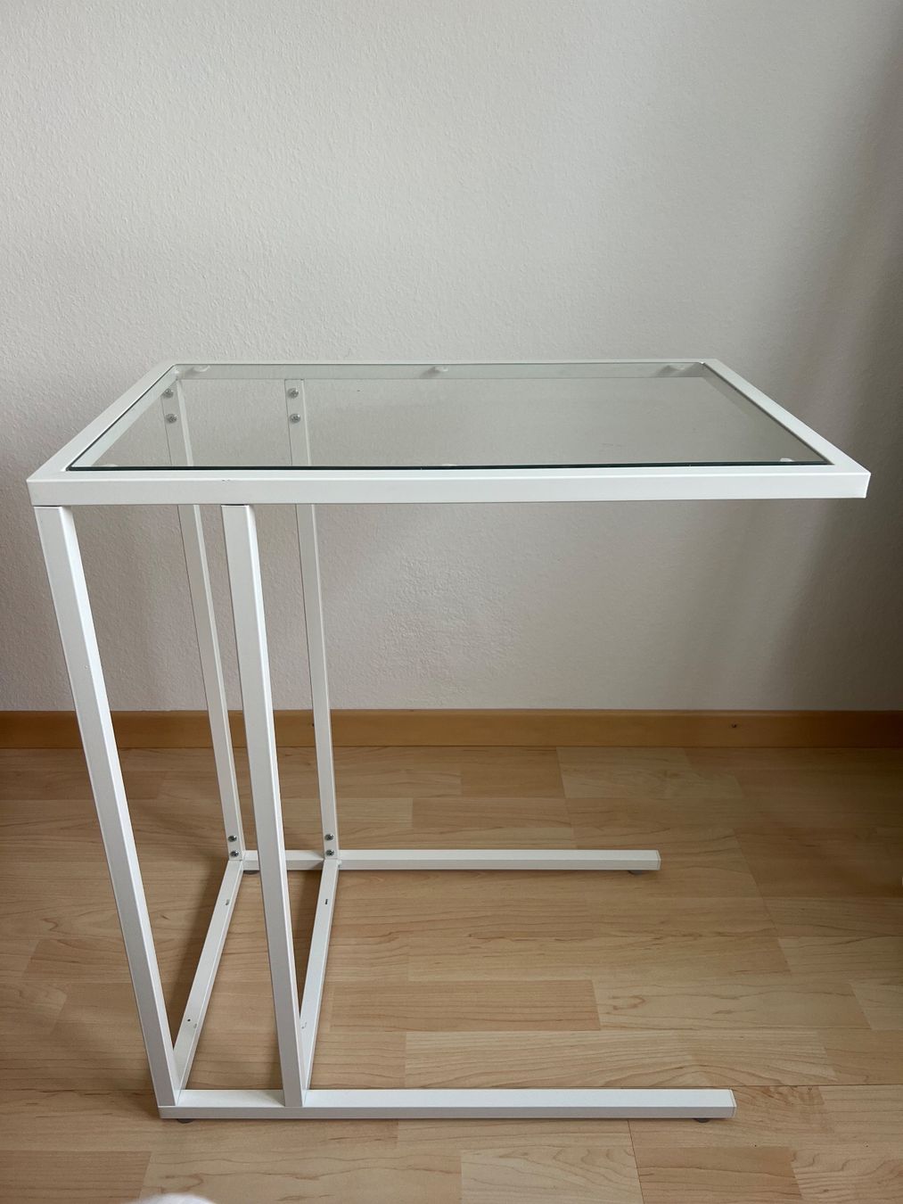 Ikea Tavoli: VITTSJÖ Laptoptisch – Usato da Regensdorf venduto da vio_5btx 1