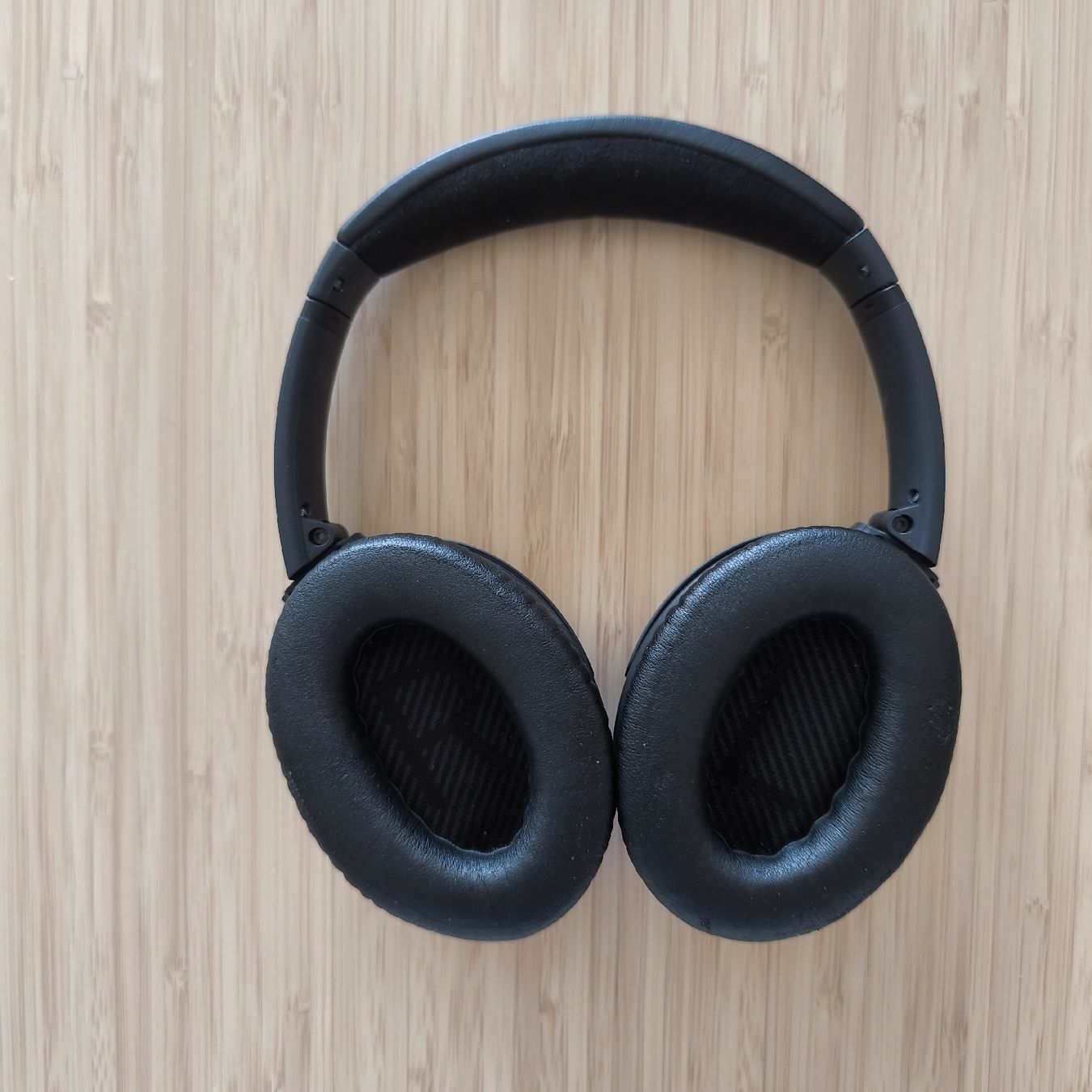 Bose Cuffie: Bose QuietComfort Black Headphones with Case – Nuovo (secondo la descrizione) da Basel venduto da jav_ck26 2