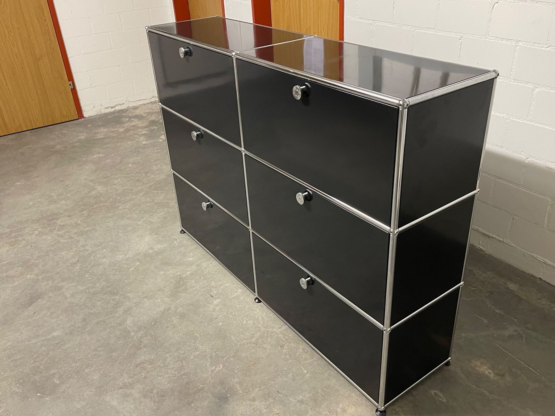 USM Commodes: USM Haller Sideboard Schwarz – D'occasion à Dietikon par Kumar_Occasionen 4