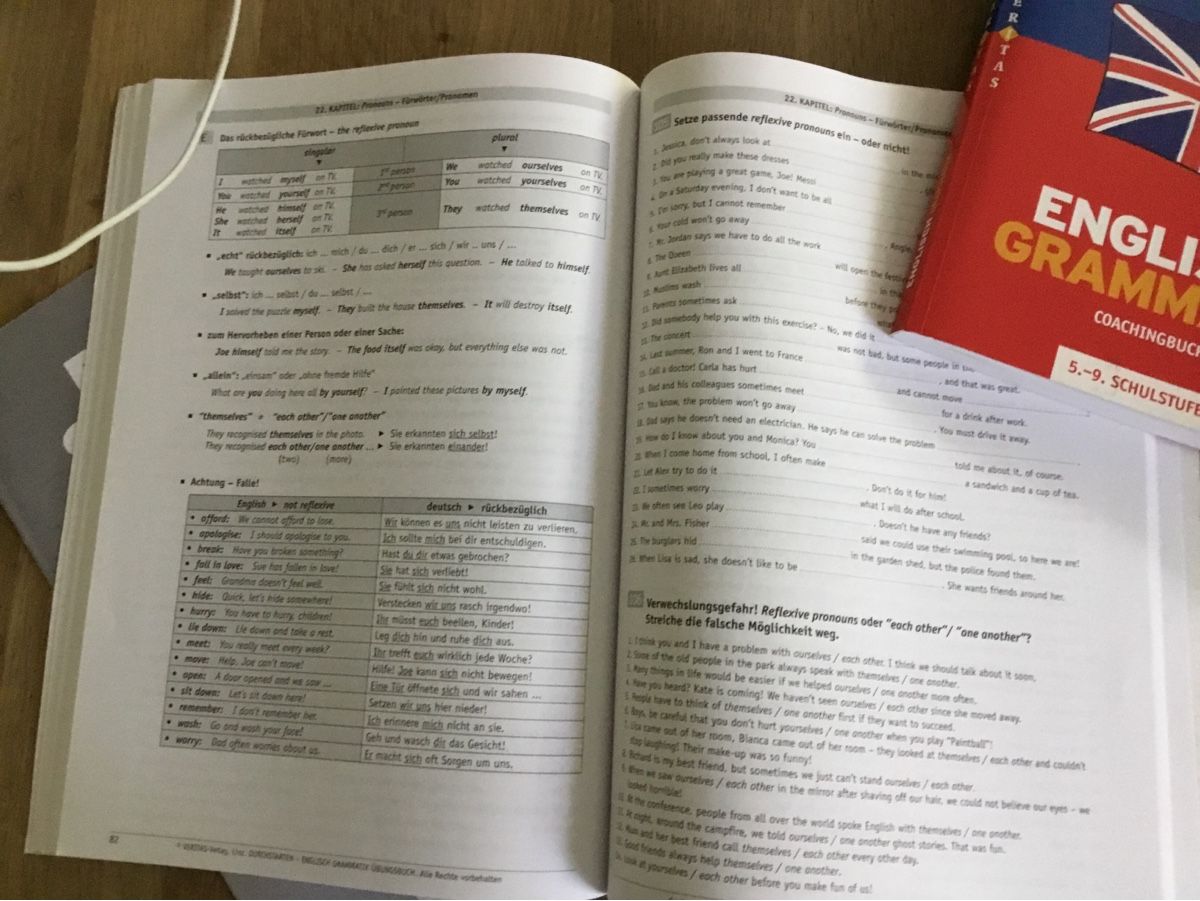 Bücher: Lernbücher Englisch Grammatik – Gebraucht aus Triesen von Trisuna 2