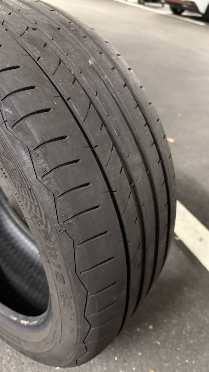 Pneumatici & Ruote complete: Sommerpneu 245/45 R18 – Usato da St. Gallen venduto da nikargel 1