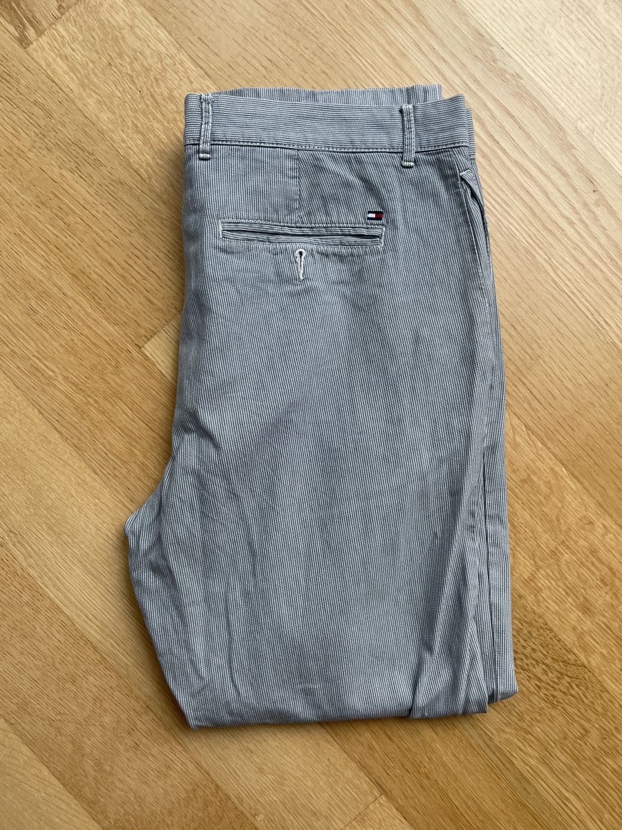 Tommy Hilfiger Pantalons: Herren Chino Hose Tommy Hilfiger  – D'occasion à Andelfingen par Chiquilla0