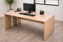 bureaux professionels 3 taille et trappe câbles, Bois clair