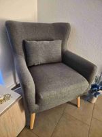 Sessel grau mit Kissen gebraucht