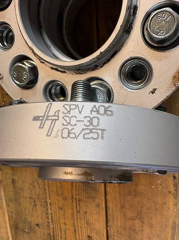 Tutti i ricambio: Distanzscheiben Mercedes Sprinter  – Usato da Rupperswil venduto da CmF18