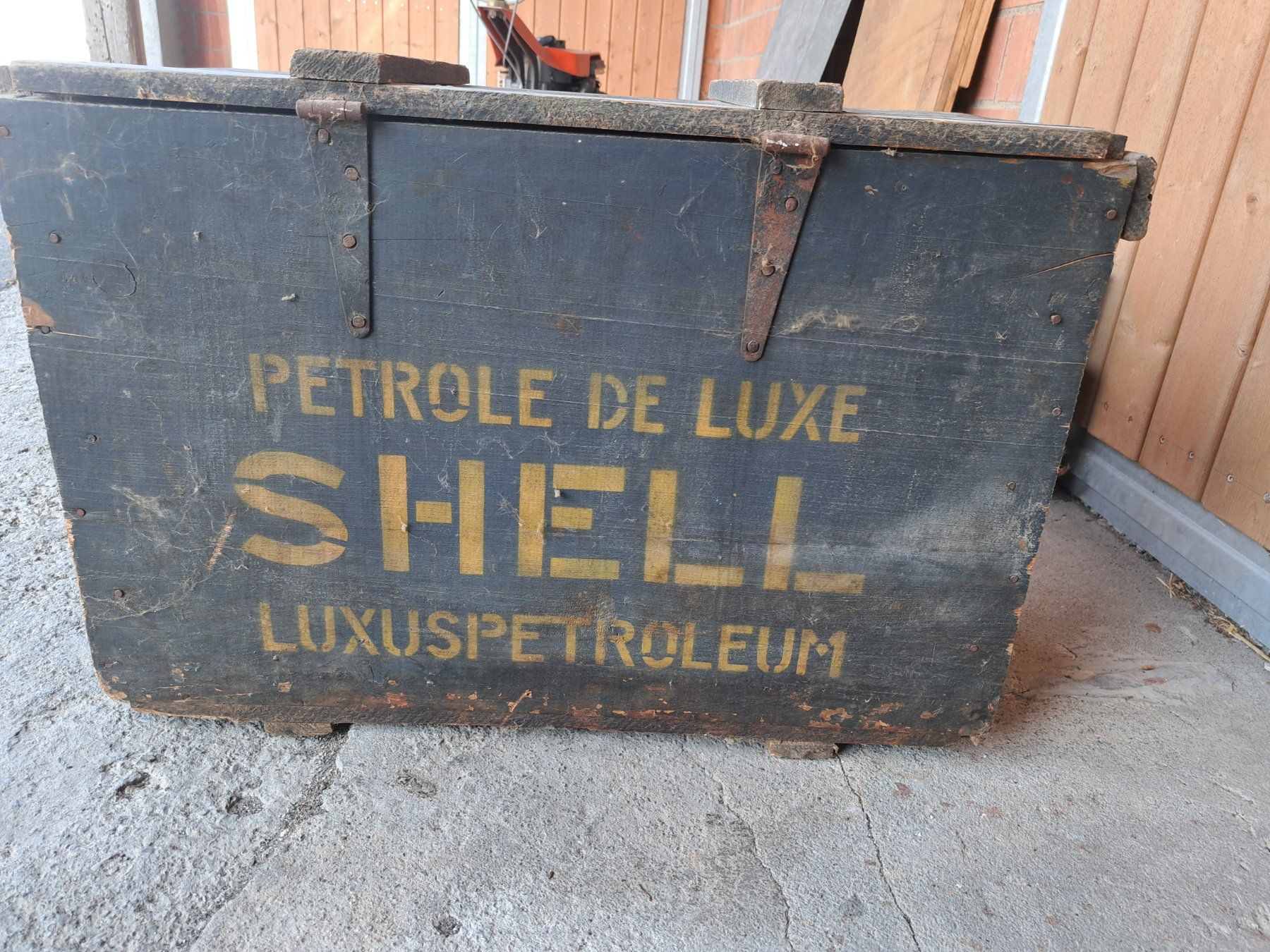 Sonstiges Fahrzeugzubehör: Shell Petrole de Luxe Transportkiste m. Shell Kanister – Gebraucht aus Emmenbrücke von bikesandmore75 6