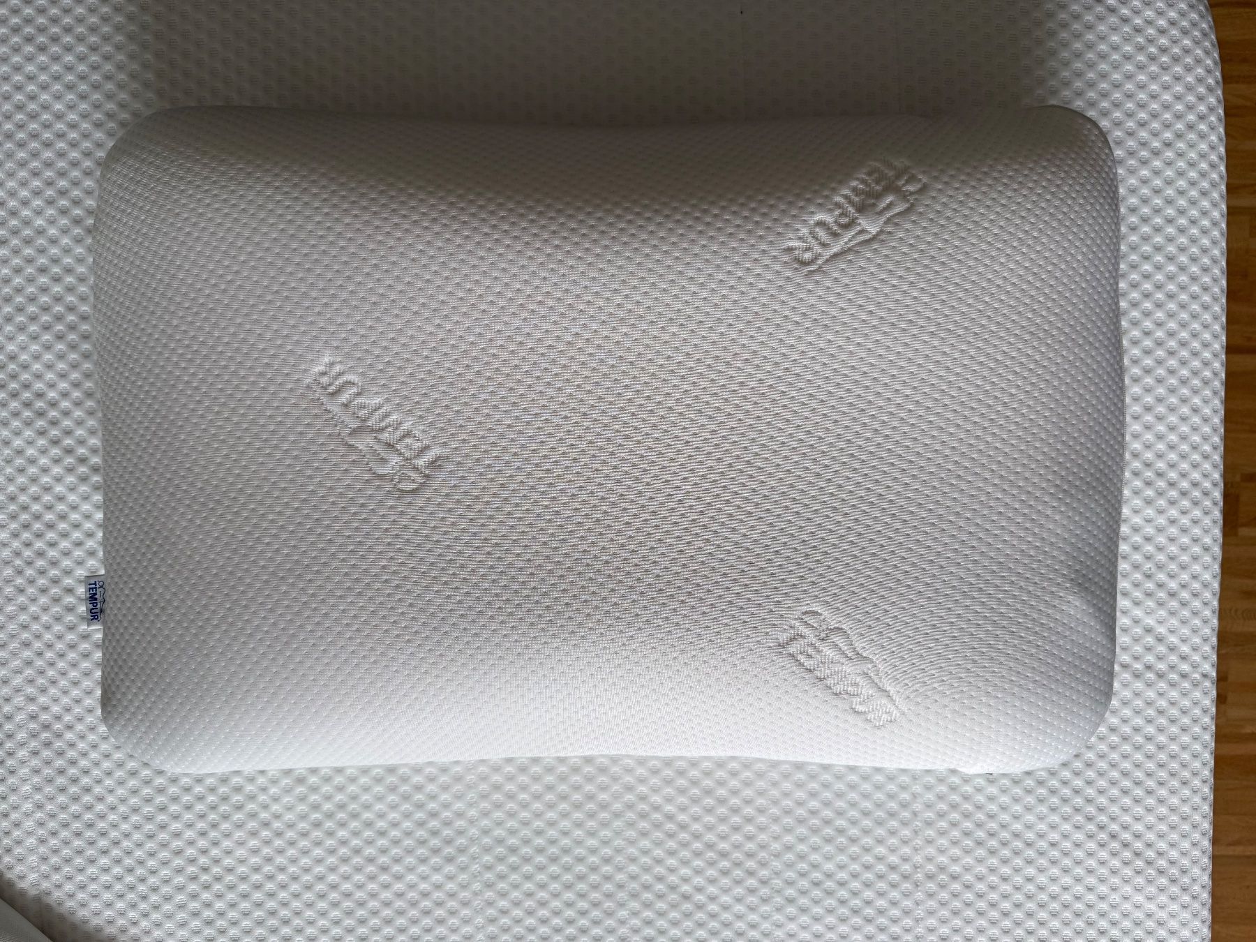 Tempur Cuscini: Oreiller TEMPUR Symphony taille L -  63x43x14cm – Usato da Kloten venduto da Mumiiin 1