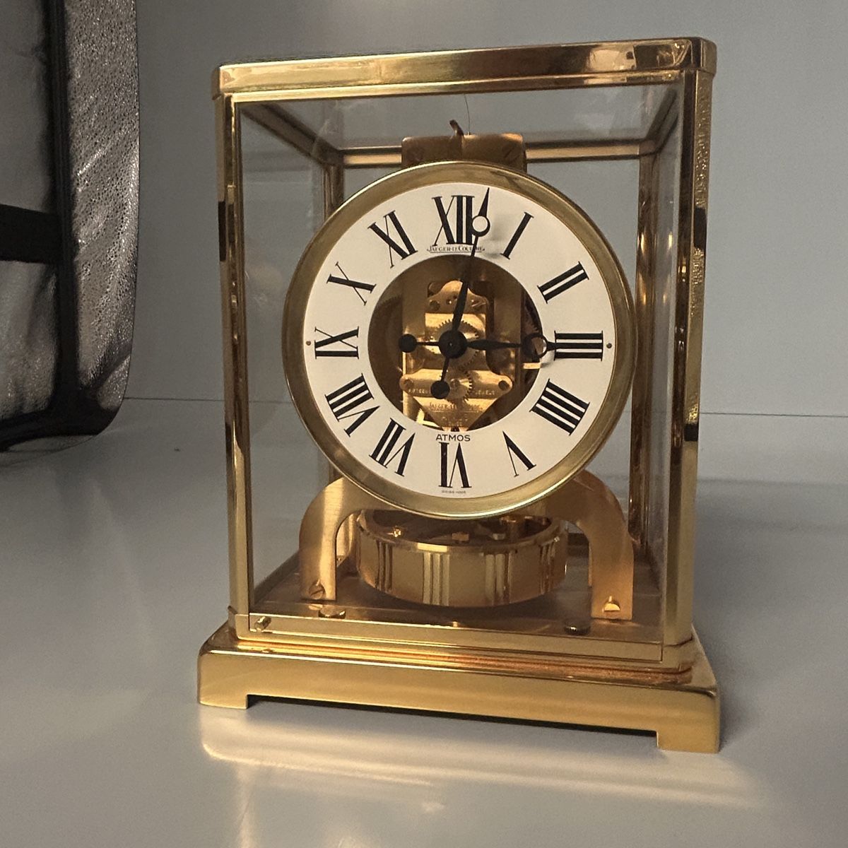 Jaeger-Lecoultre Stand- & Wanduhren: Jaeger-LeCoultre Atmos Uhr – Gebraucht aus Laufen von Bellavitaboom 7