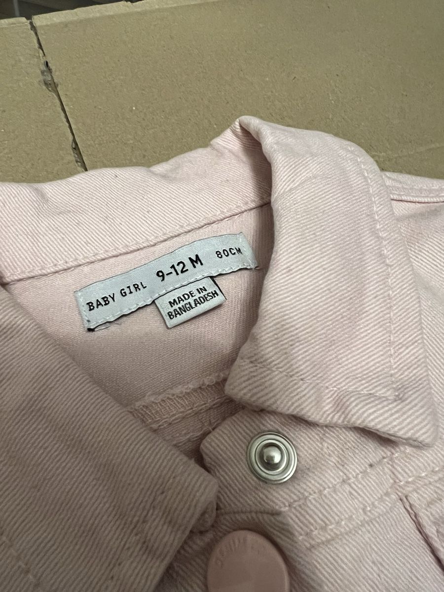 Giacche & Cappotti: Jeansjacke rosa Grösse 80 – Usato da Toffen venduto da Vanessa_Germann 1