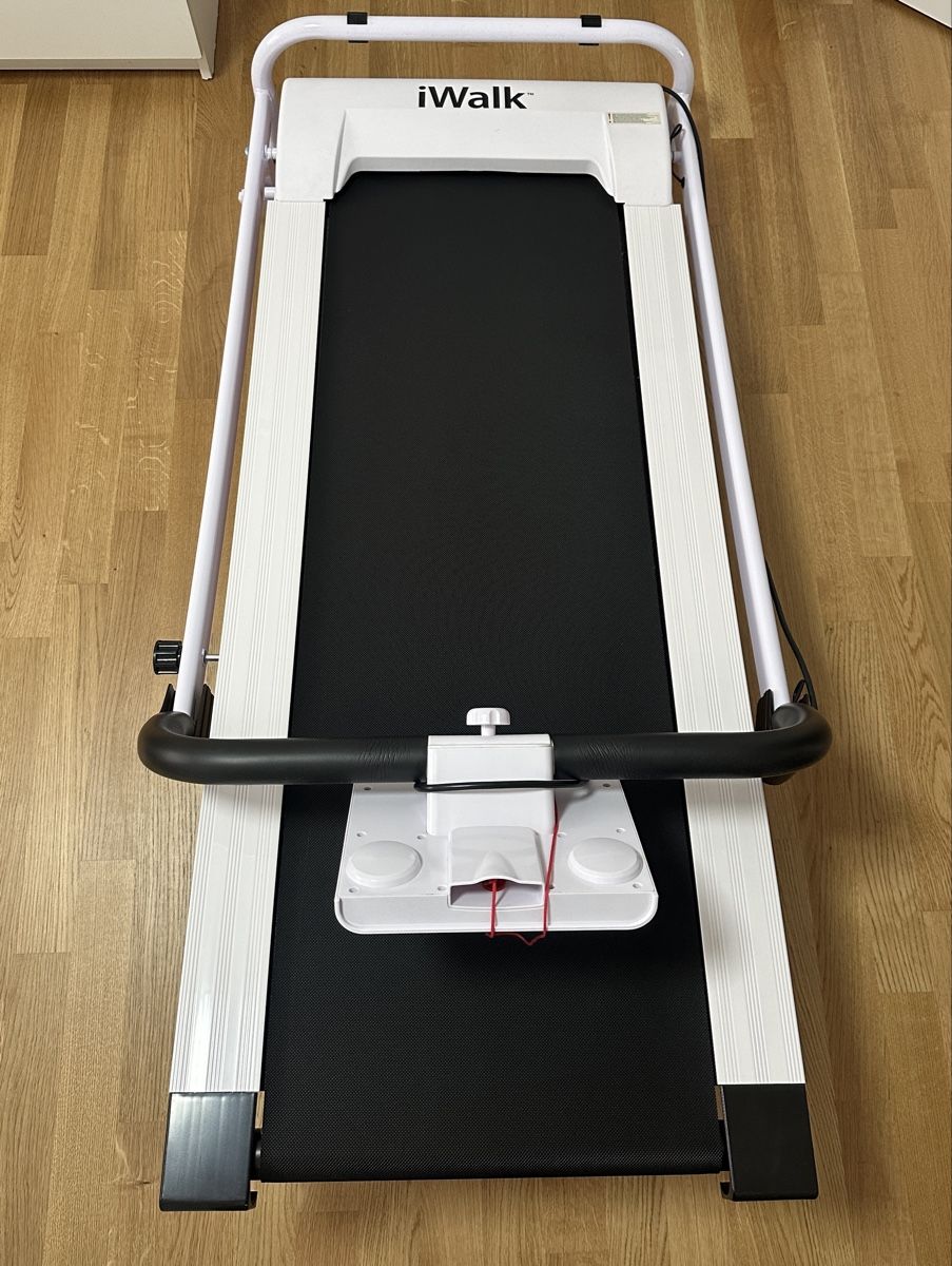 Hometrainer: Laufband iWalk weiss – Gebraucht aus Seuzach von Martina.1 1