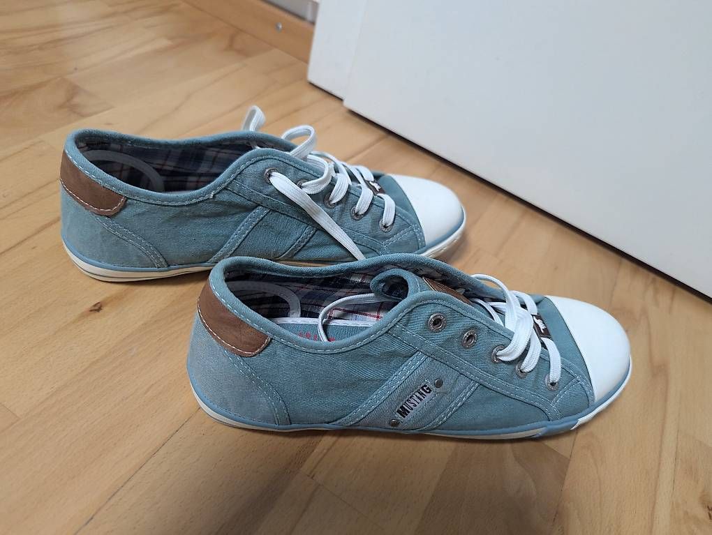 Mustang Scarpe da uomo: Mustang Sneaker Gr.39, Neu – Nuovo (secondo la descrizione) da Chur venduto da Ronja777 1