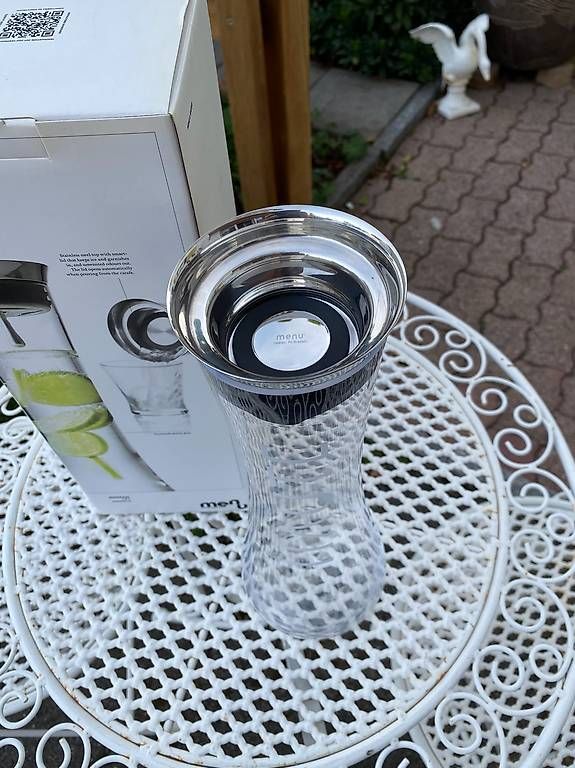 Caraffe: sehr elegante Wasser-oder Saftkaraffe 1.3 l by Pil Bredahl – Nuovo e nell'imballaggio originale da Wil SG venduto da nicetohave54 1