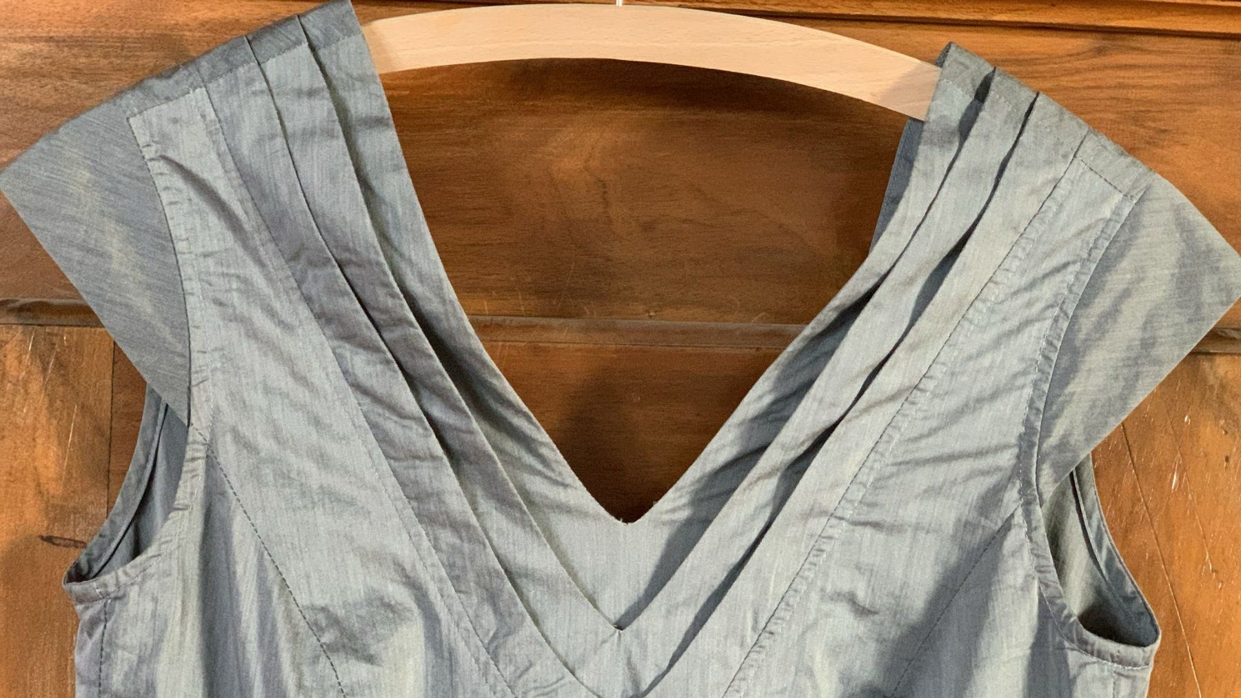Kleider: Wunderschönes Kleid von Hazelnut Gr. 38 – Gebraucht aus Geneve von mar_8dyp 5