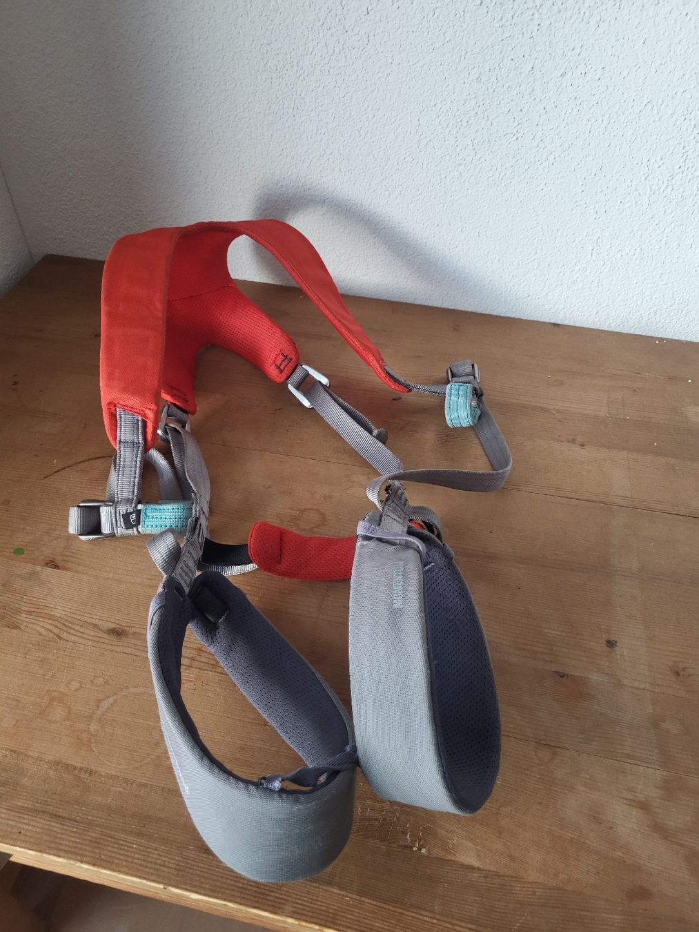 Black Diamond Attrezzatura da arrampicata: Kinder Klettergurt  - Fullbody Harness – Usato da Hergiswil NW venduto da Regpi