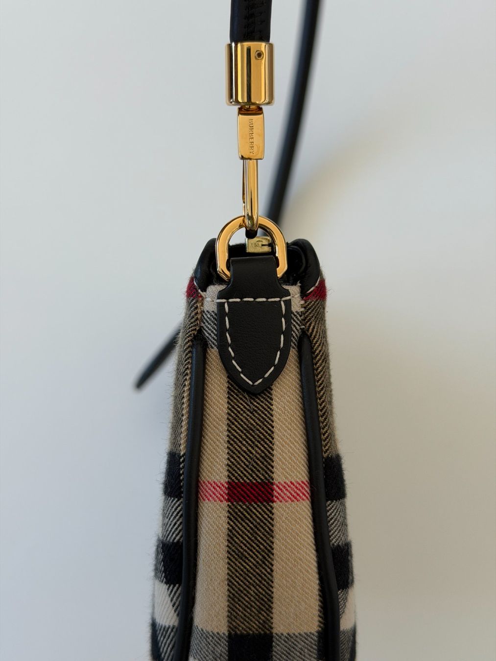 Burberry Taschen für Damen: New bag Burberry – Neu und originalverpackt aus Lugano von juledo 3