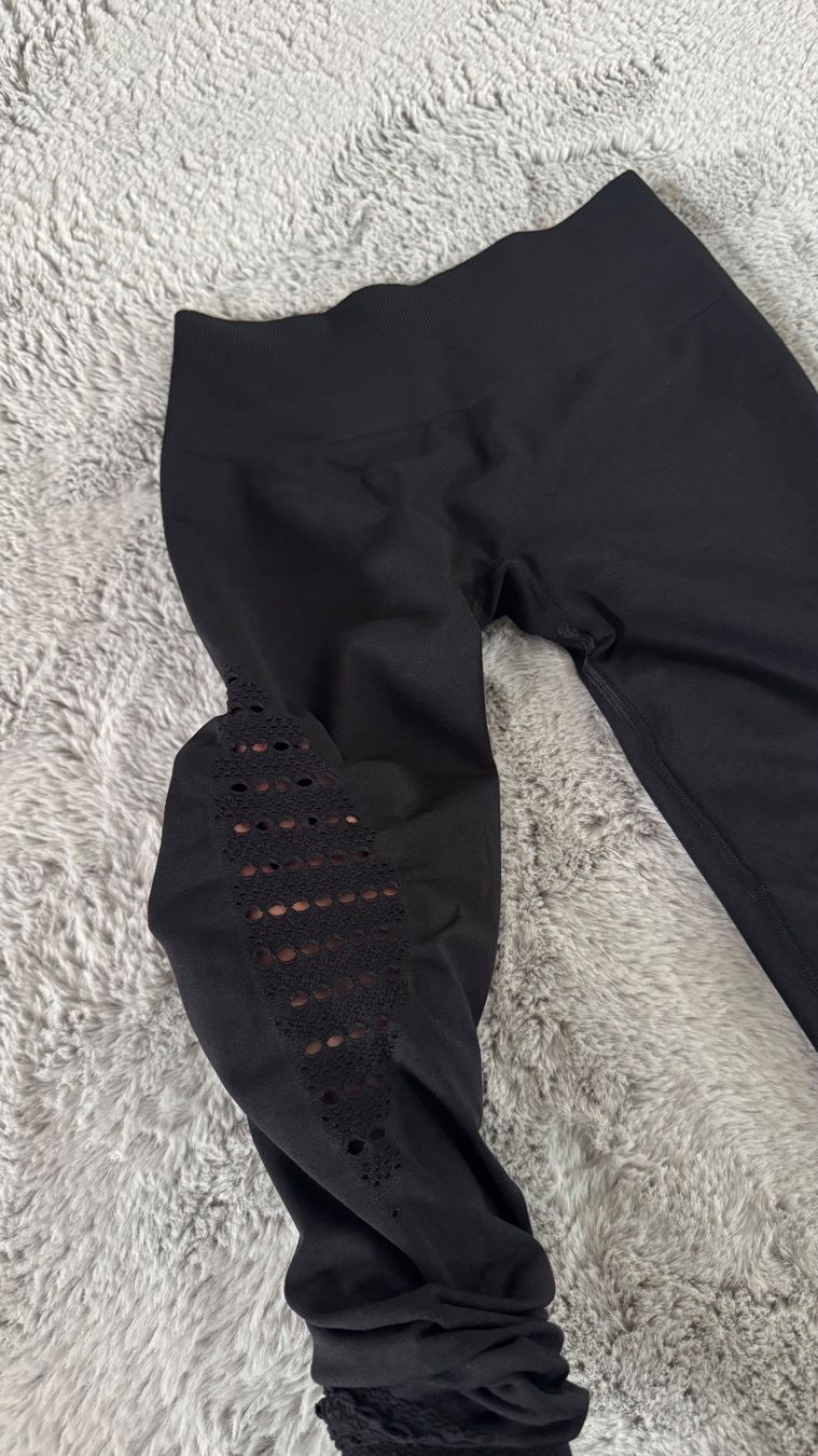 Teveo Leggings: TEVEO Leggings schwarz – Usato da Neuenkirch venduto da viv_wj7w 2