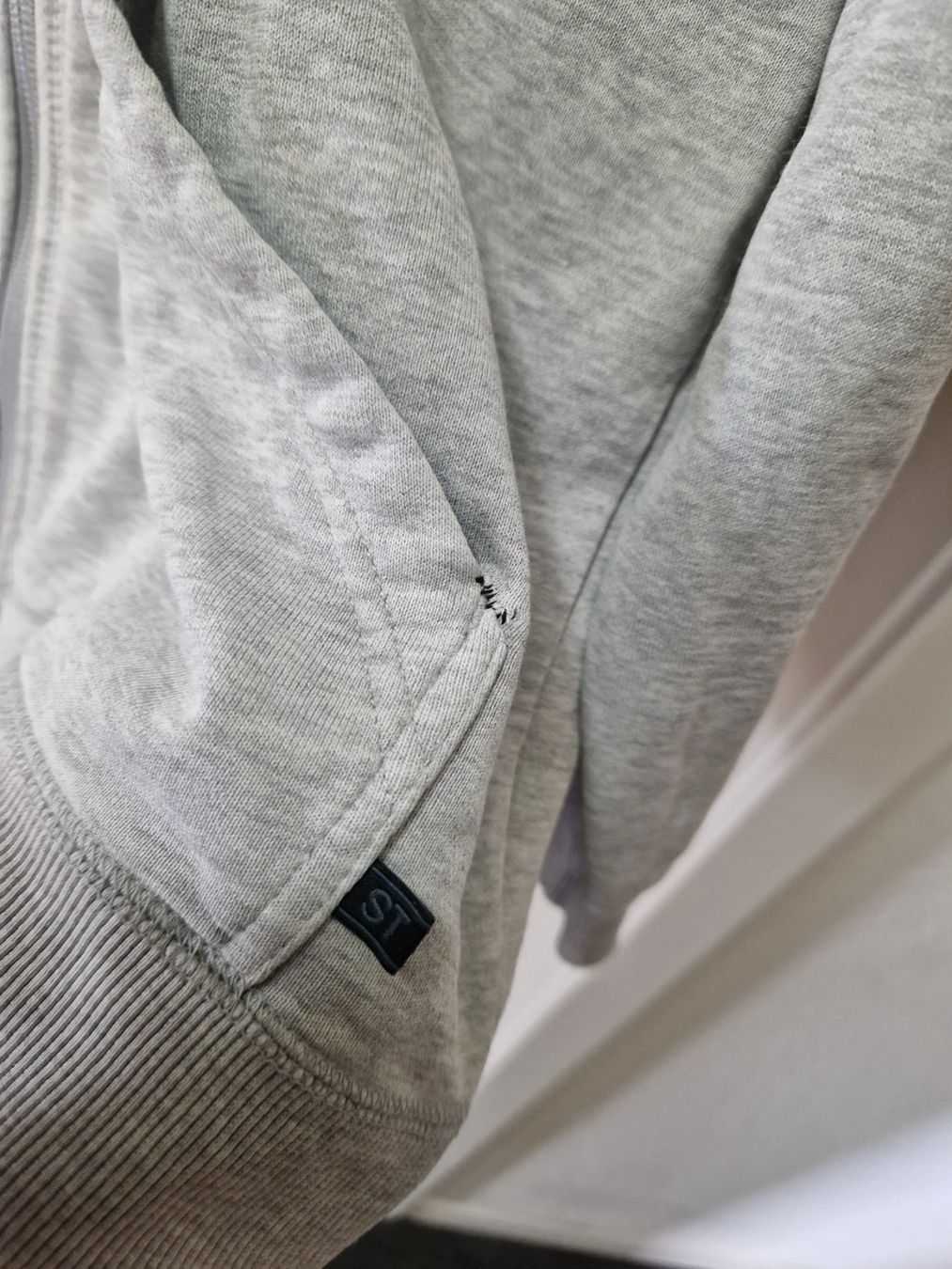 Adidas Giacche: Adidas Kaputzenjacke S – Usato da Münchenbuchsee venduto da Ludo_Braenz 2