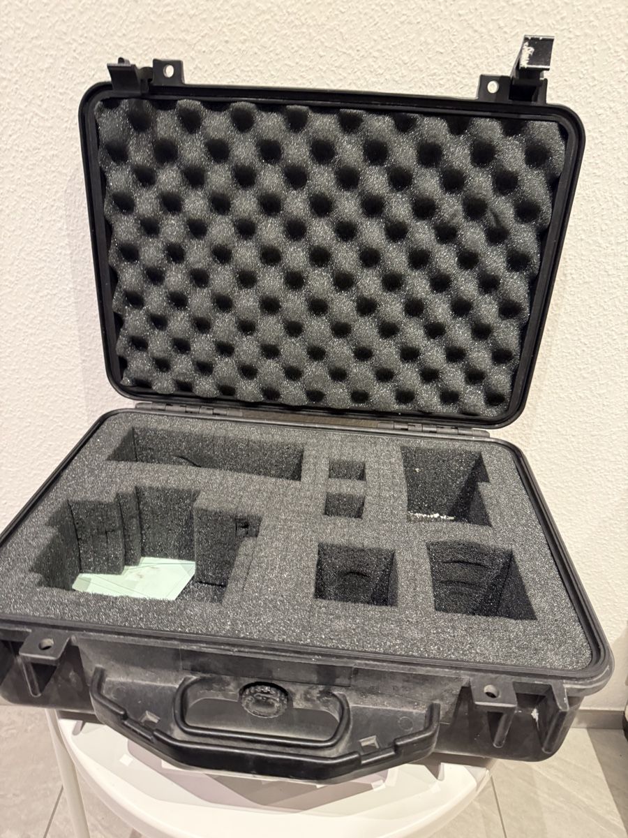 Peli Valigie: Pelican Protector Case 1500 schwarz mit Schaumstoff – Usato da Muttenz venduto da dav_t52f 1
