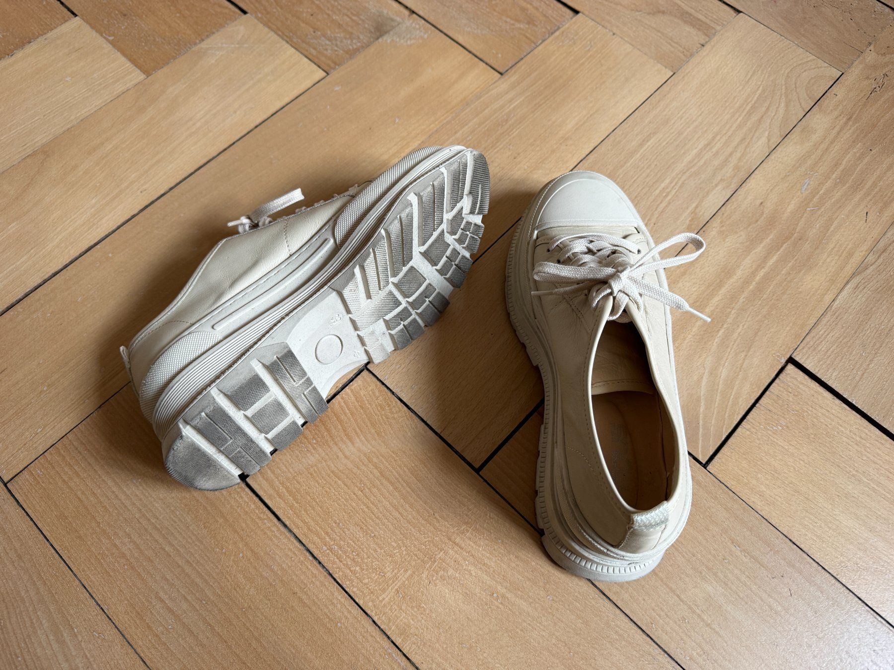Mjus Chaussures femmes: MJUS - Leder Halbschuhe beige 39 – D'occasion à Zürich par Diazaio 3