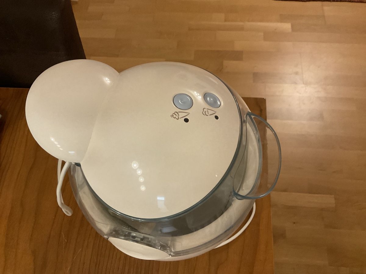 Küchengeräte: Eis Maschine  – Neu (gemäss Beschreibung) aus schüpfen von Tschoelli