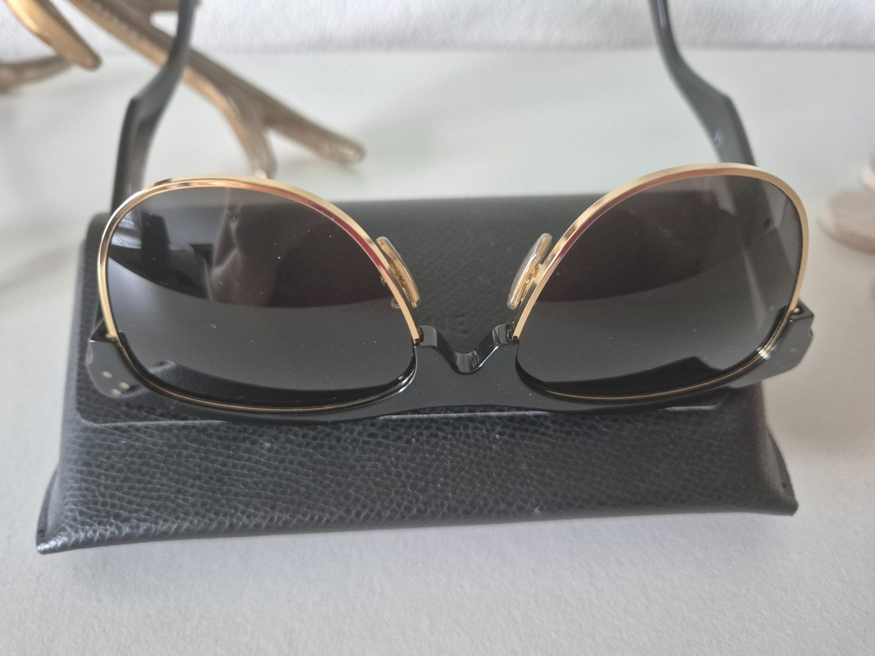 Celine Occhiali & Lenti: Sonnenbrille Celine schwarz gold – Usato da Willisau venduto da dor_xp9g 5
