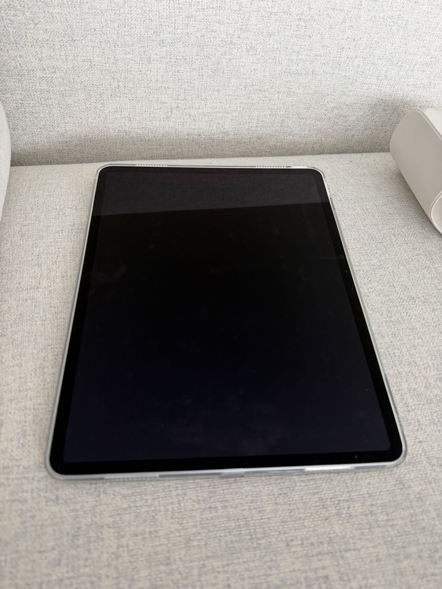 Apple Tablet PC: iPad Air M3 13  – Nuovo e nell'imballaggio originale da Härkingen venduto da cinemaster
